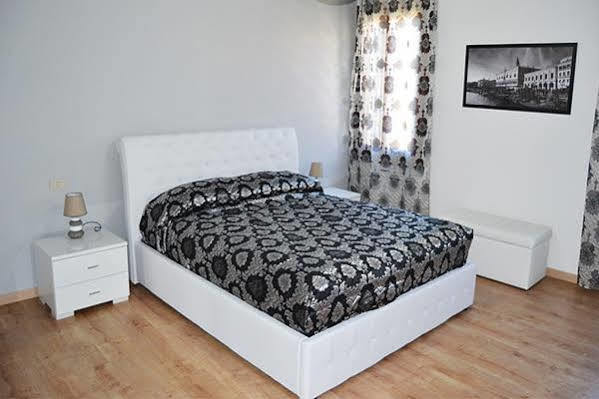 Suite In Venice Ai Carmini Εξωτερικό φωτογραφία