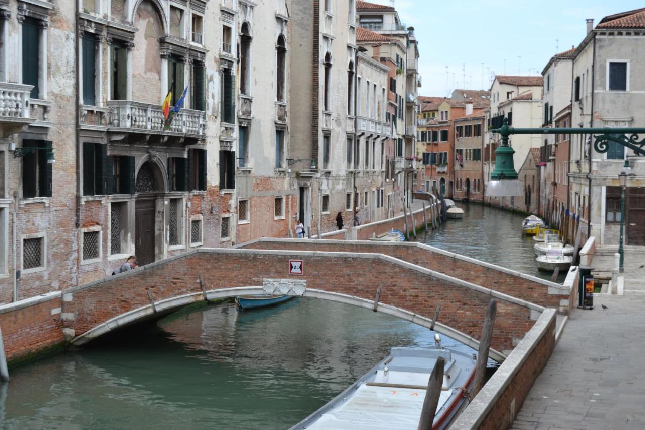 Suite In Venice Ai Carmini Εξωτερικό φωτογραφία